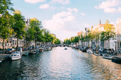 Flyg till Amsterdam, Nederländerna