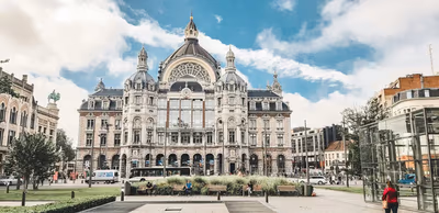 Flyg till Antwerpen, Belgien