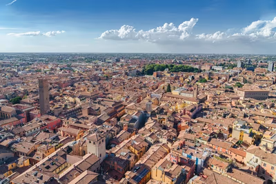 Flyg till Bologna, Italien