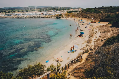 Flyg till Cagliari, Italien