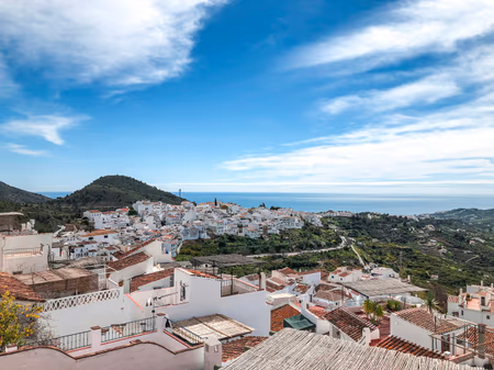 Flyg till Frigiliana, Spanien