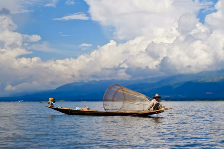 Flyg till Inle Lake, Myanmar