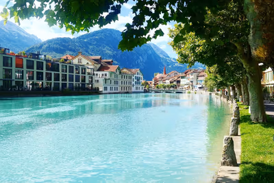 Flyg till Interlaken, Schweiz