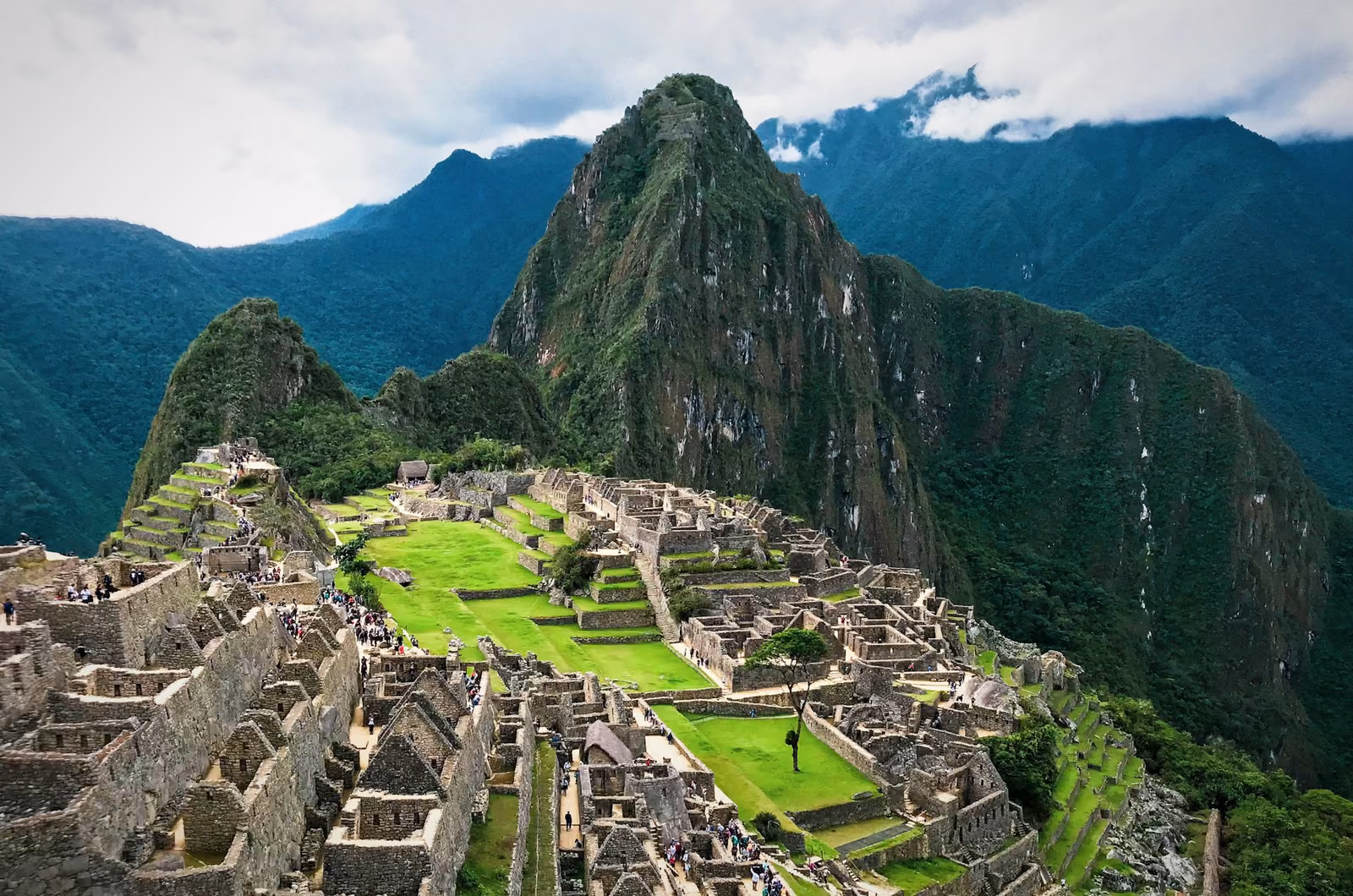 Vy över Machu Picchu