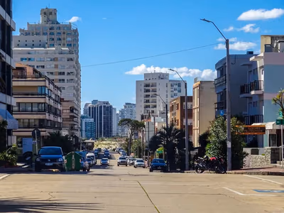 Flyg till Montevideo, Uruguay