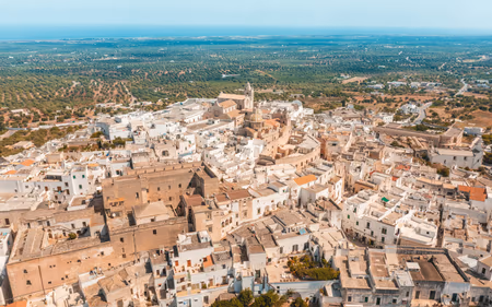 Flyg till Ostuni, Italien