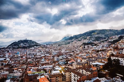 Flyg till Quito, Ecuador