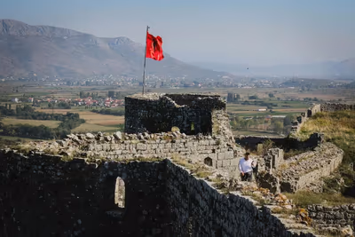Flyg till Shkodër, Albanien