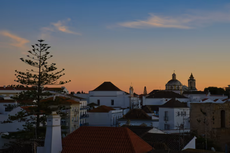 Flyg till Tavira, Portugal