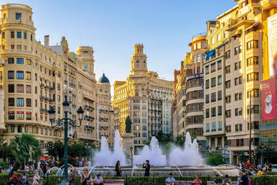 Flyg till Valencia, Spanien
