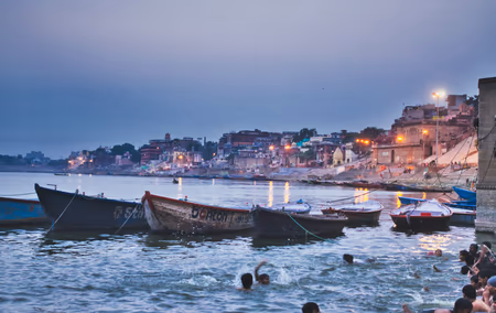 Flyg till Varanasi, Indien